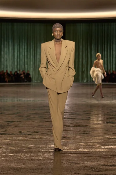 Look 47